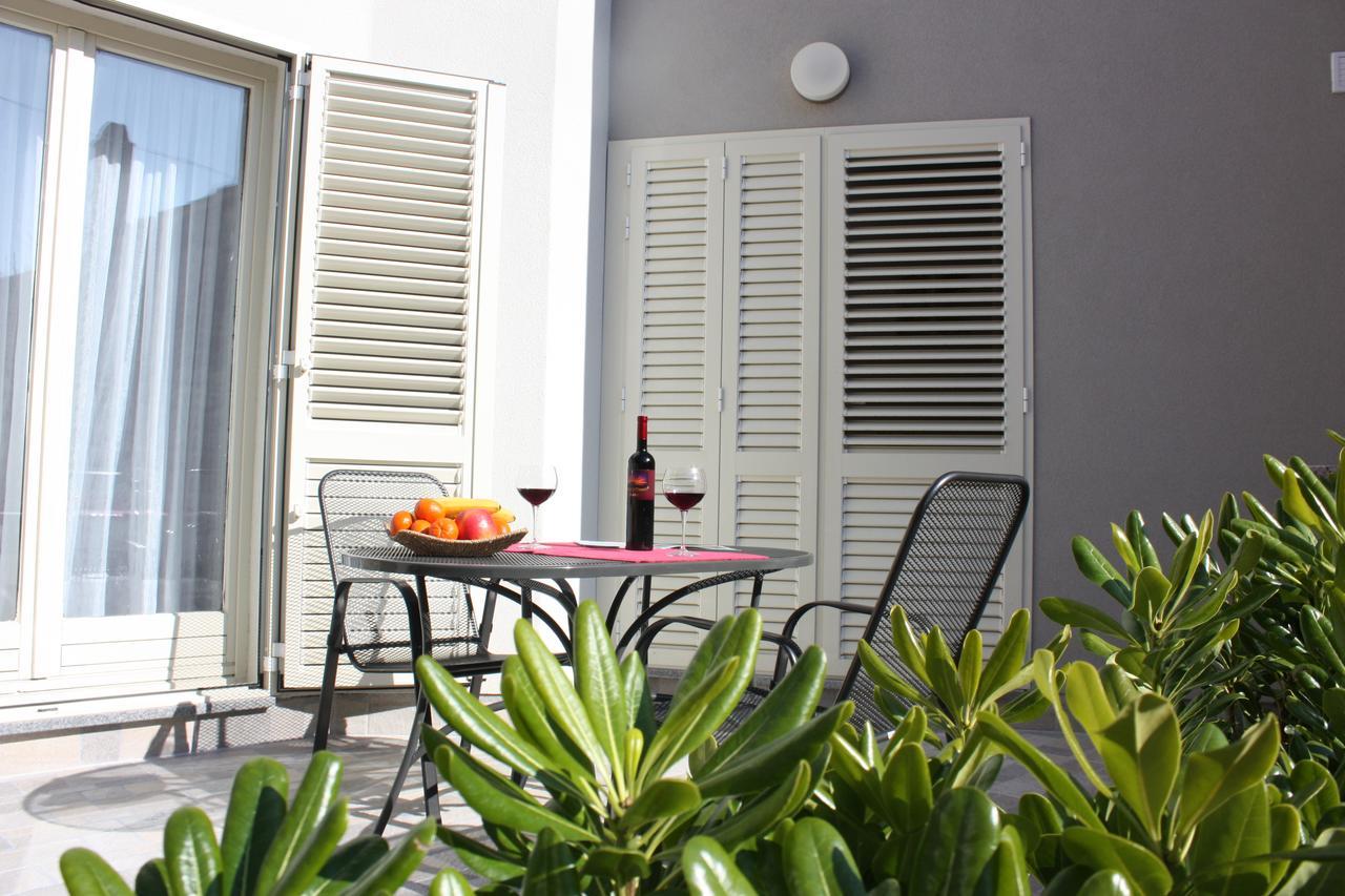 Aurora Apartments Sibenik Luaran gambar